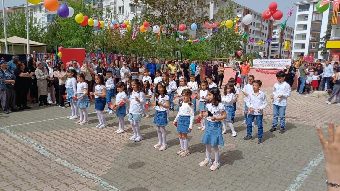 Okulumuzun 23 Nisan Ulusal Egemenlik ve Çocuk Bayramı Kutlaması